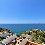 Villa Marina 11-19